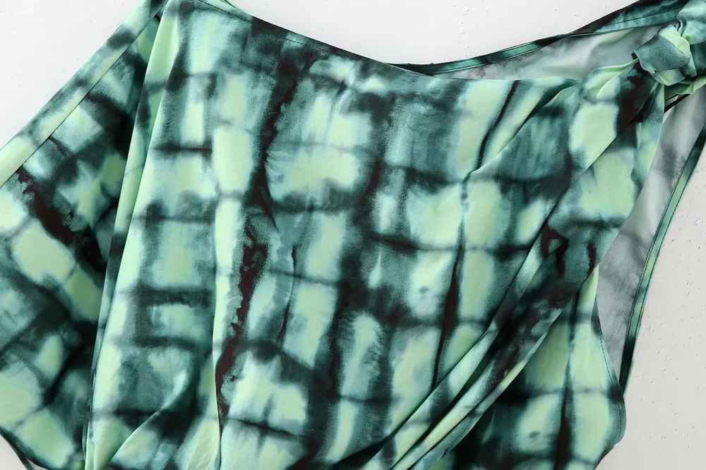 Women Printed Asymmetric Top